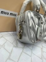 کیف زنانه میومیو مدل دستی و دوشی چرمی