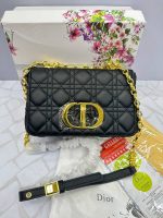 کیف زنانه دیور مدل دوشی کلاسیک