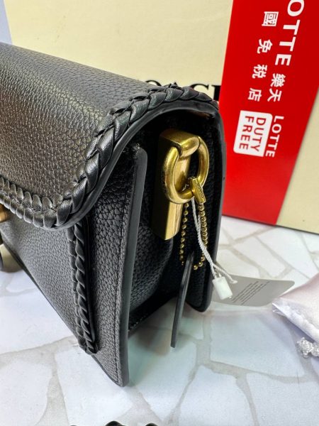کیف کوچ دوشی زنانه کلاسیک