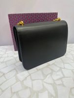 کیف زنانه توری بورچ مدل دوشی زنجیری